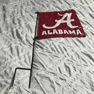 Alabama Crimson Garden Flag